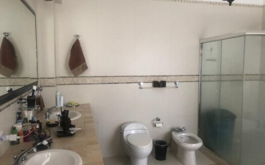 Towhouse en Urbanización La Boyera, El Hatillo