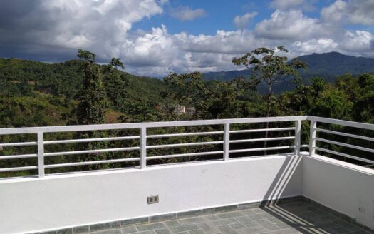 Casa Quinta en Urbanización Bosques de la Lagunita, El Hatillo