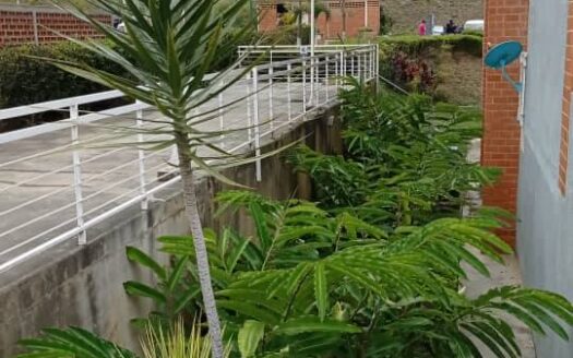 Apartamento en Residencias Uruyen, Urbanización El Encantado, Macaracuay, Municipio El Hatillo