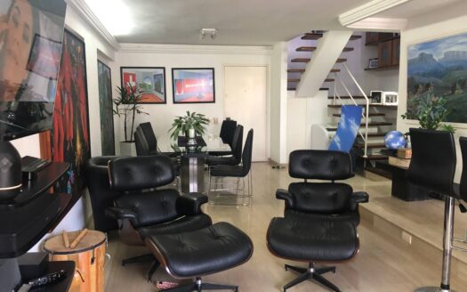 Apartamento Duplex en Los Palos Grandes, Municipio Chacao, Estado Miranda