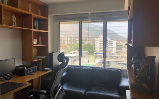 Apartamento Duplex en Los Palos Grandes, Municipio Chacao, Estado Miranda