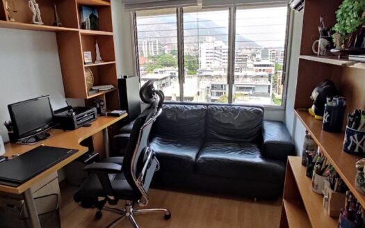 Apartamento Duplex en Los Palos Grandes, Municipio Chacao, Estado Miranda