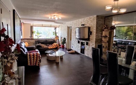 Apartamento en El Cigarral, La Boyera, Municipio El Hatillo, Estado Miranda