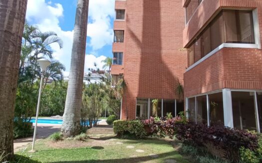 EN VENTA Apartamento en Los Naranjos del Cafetal, Municipio El Hatillo, Edo Miranda, Residencia tipo Club