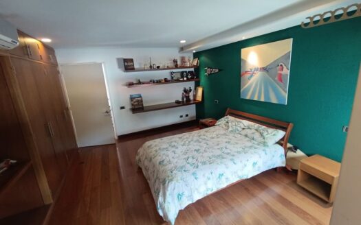 EN VENTA Mansión ubicada en Valle Arriba, Municipio Baruta, Estado Miranda