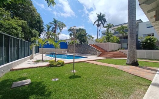 EN VENTA Mansión ubicada en Valle Arriba, Municipio Baruta, Estado Miranda